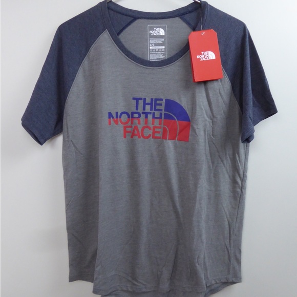The North Face Baseball Style Tees 2 T-Shirt Set NWT Colorblock Mountain Logo - Picture 2 of 11